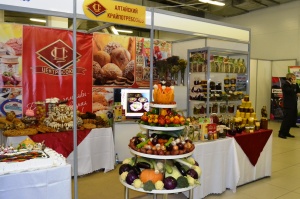 Алтайские сельхозкооперативы презентовали свою продукцию на бирже «АлтайПродМаркет» 