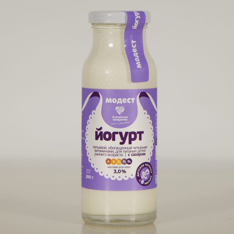 Йогурт питьевой обогащенный четырьмя витаминами для питания детей раннего возраста с сахаром (бутылка)