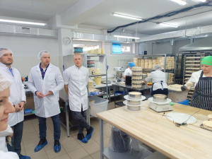 Сеть кафе-кондитерских в Иркутске заинтересована в поставках алтайской продукции